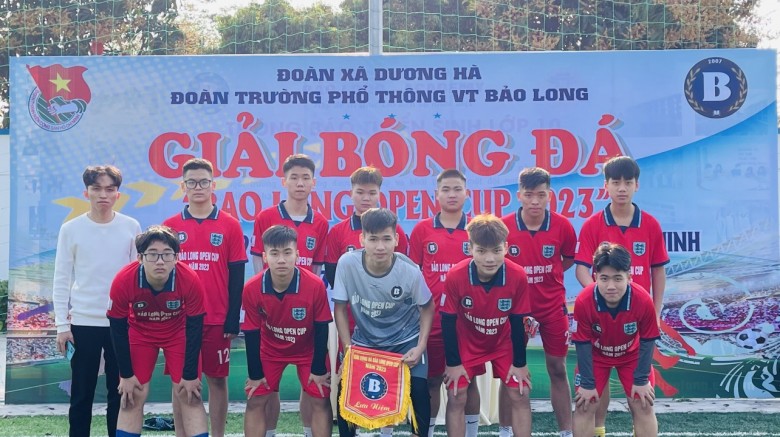 Học sinh trường THPT Mai Hắc Đế tham gia giải bóng đá Bao Long open cup 2023