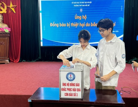 Trường THPT Mai Hắc Đế chung tay ủng hộ đồng bào bị ảnh hưởng bão, lũ
