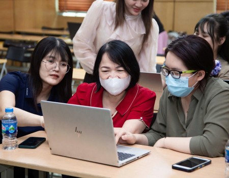 Trường THPT Mai Hắc Đế tổ chức tập huấn về ứng dụng AI trong giáo dục cho giáo viên và cán bộ quản lý